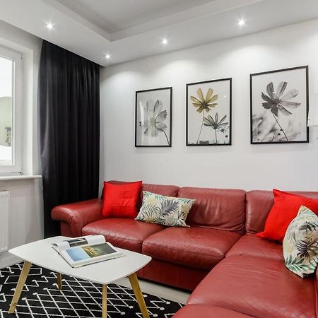Family Apartment With A Terrace On Aleje Jerozolimskie Varsovie Extérieur photo