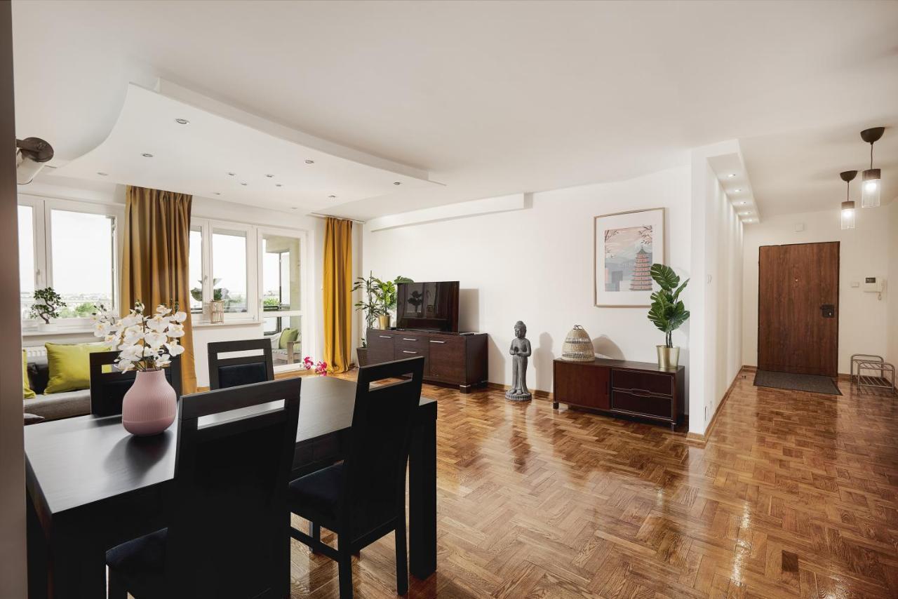 Family Apartment With A Terrace On Aleje Jerozolimskie Varsovie Extérieur photo