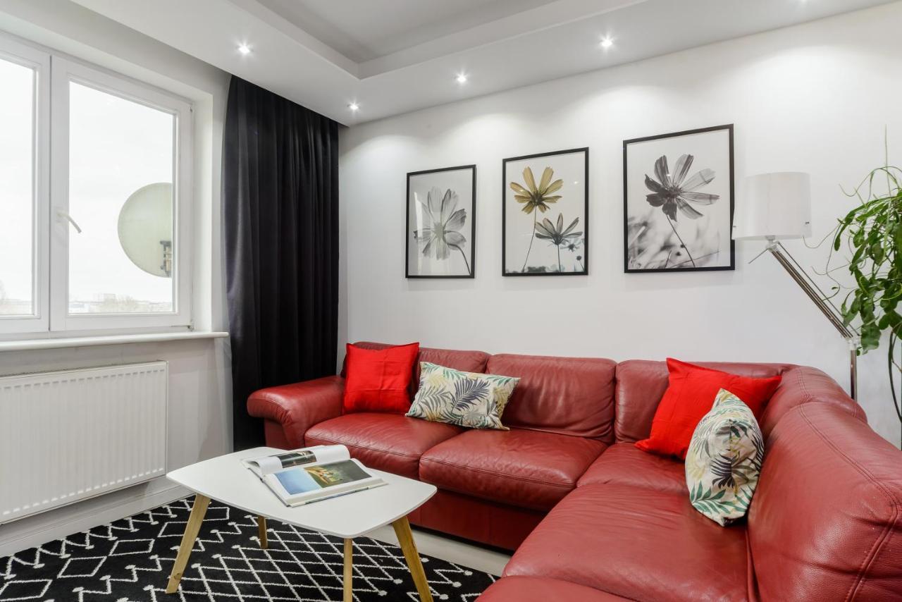 Family Apartment With A Terrace On Aleje Jerozolimskie Varsovie Extérieur photo