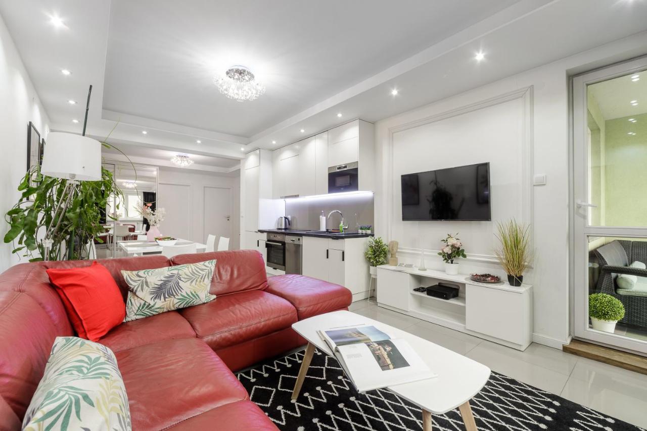 Family Apartment With A Terrace On Aleje Jerozolimskie Varsovie Extérieur photo